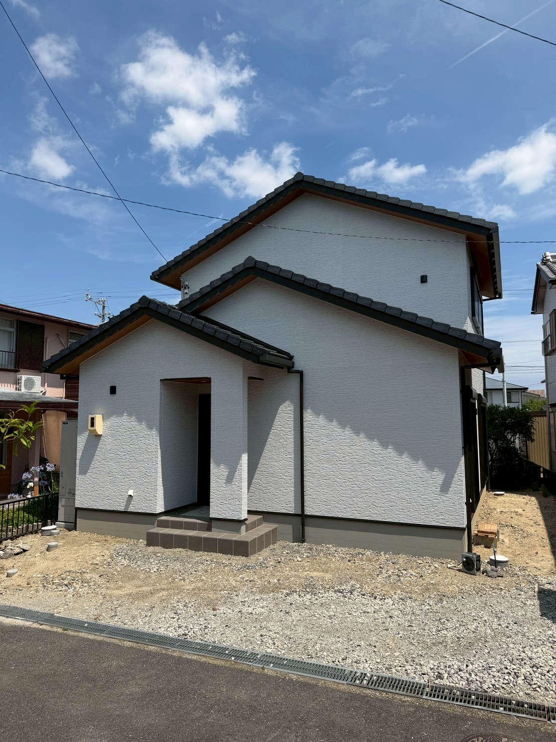 毎日の「ただいま」が心地よくなる、無垢の温もりに包まれた住まい 画像