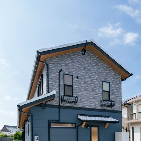 鈴鹿で自然素材を用いた子育て住宅 画像