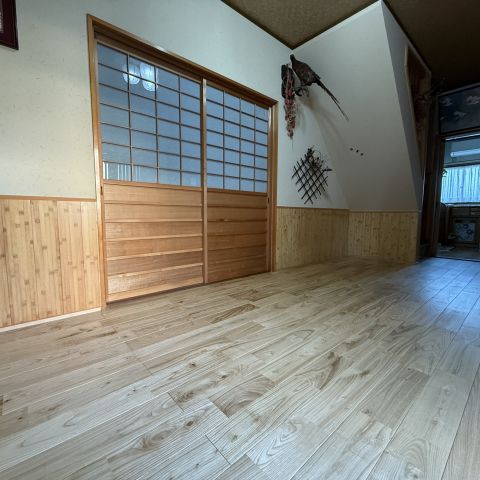 栗の無垢材がつくる、上質な玄関空間 アイキャッチ画像