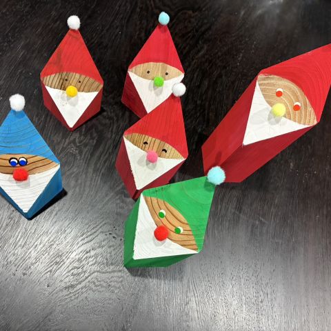 モルックサンタさん　大量生産！！！🍃🍃🍃 アイキャッチ画像