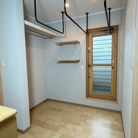 2階ホールのニューノーマル「干す」をインテリアにする アイキャッチ画像